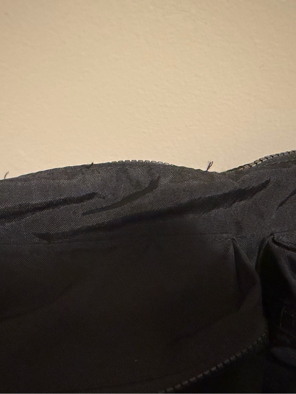Baggu Large Cargo Crossbody Bag - Picture 3 of 11